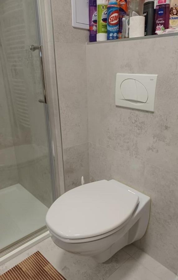 Atkacs Home Gyor Bagian luar foto