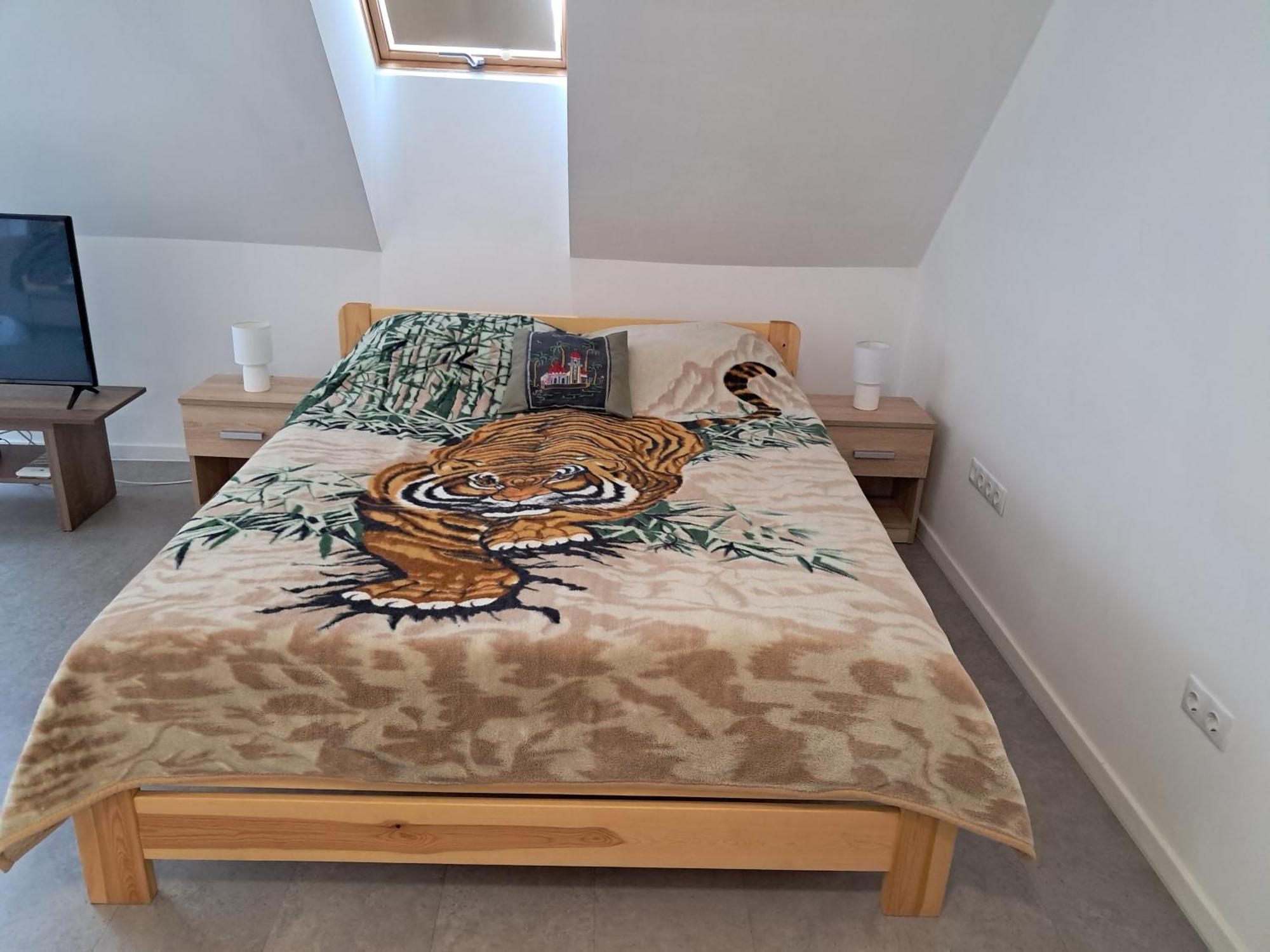 Atkacs Home Gyor Bagian luar foto